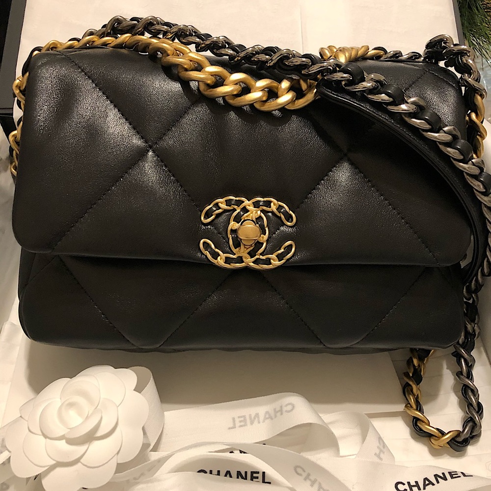 Chanel 19 bag